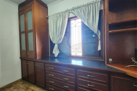 Sobrado à venda com 3 quartos, sendo 1 suíte,  em Vila Constança, São Paulo, SP