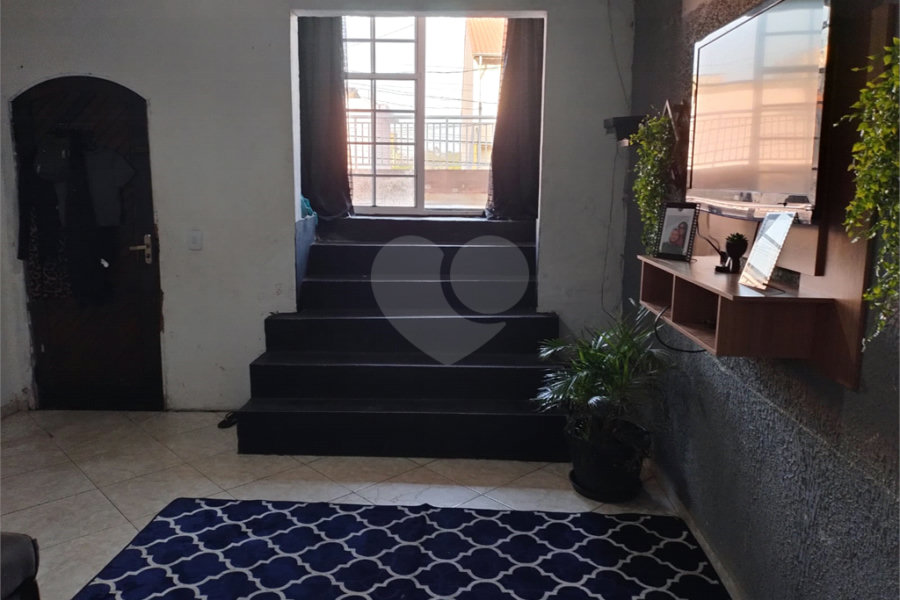 Sobrado à venda com 2 quartos em Itaquera, São Paulo, SP