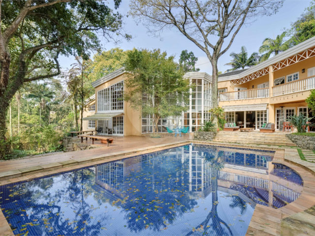 Casa à venda com 5 suítes no condomínio Chácara Flora, São Paulo - SP