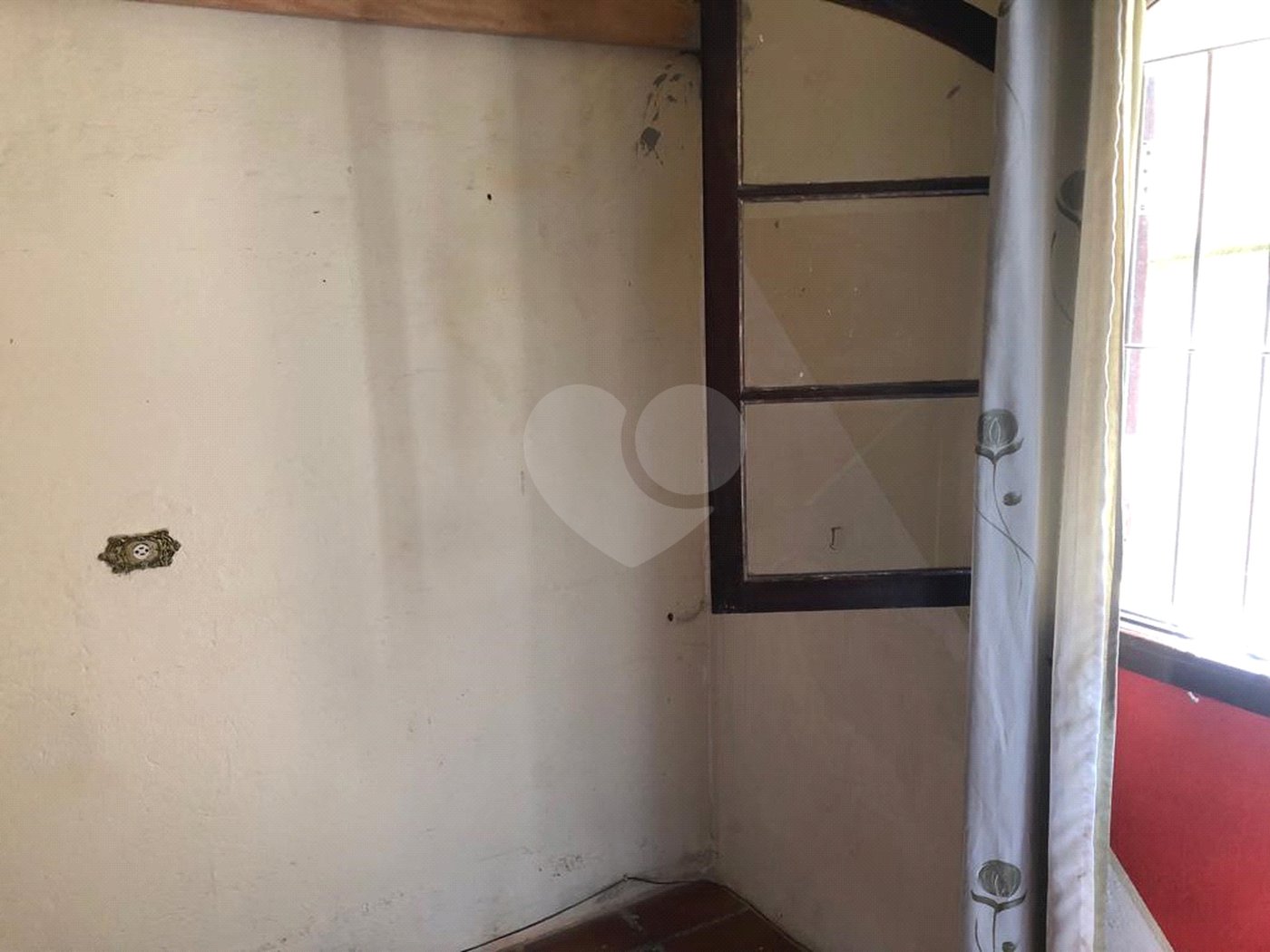 Casa à venda com 5 quartos, sendo 1 suíte, em Serra da Cantareira, Mairiporã, SP