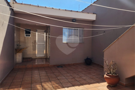 Sobrado à venda com 3 quartos, sendo 1 suíte,  em Vila Constança, São Paulo, SP