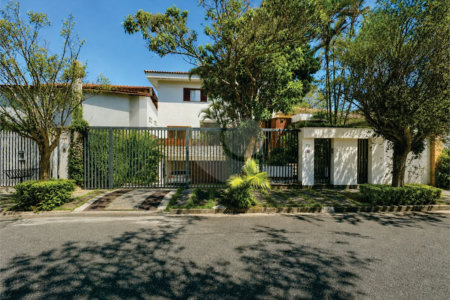 Casa à venda com 5 quartos, sendo 4 suítes, em Parque dos Príncipes, São Paulo, SP