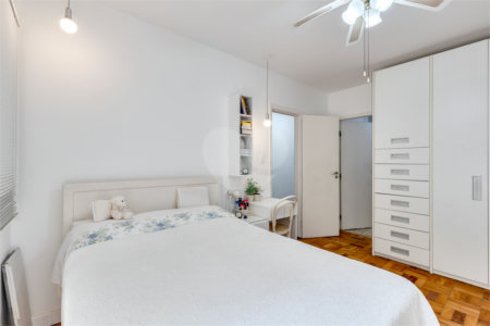 Casa Térrea à venda com 4 quartos, sendo 3 suítes, em Brooklin, São Paulo, SP