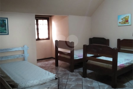 Casa à venda com 9 quartos, sendo 5 suítes,  no condomínio Residencial Rio Verde, Araçoiaba da Serra - SP