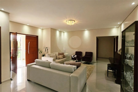 Casa à venda com 5 suítes no condomínio Capital Ville 2, Jundiaí - SP