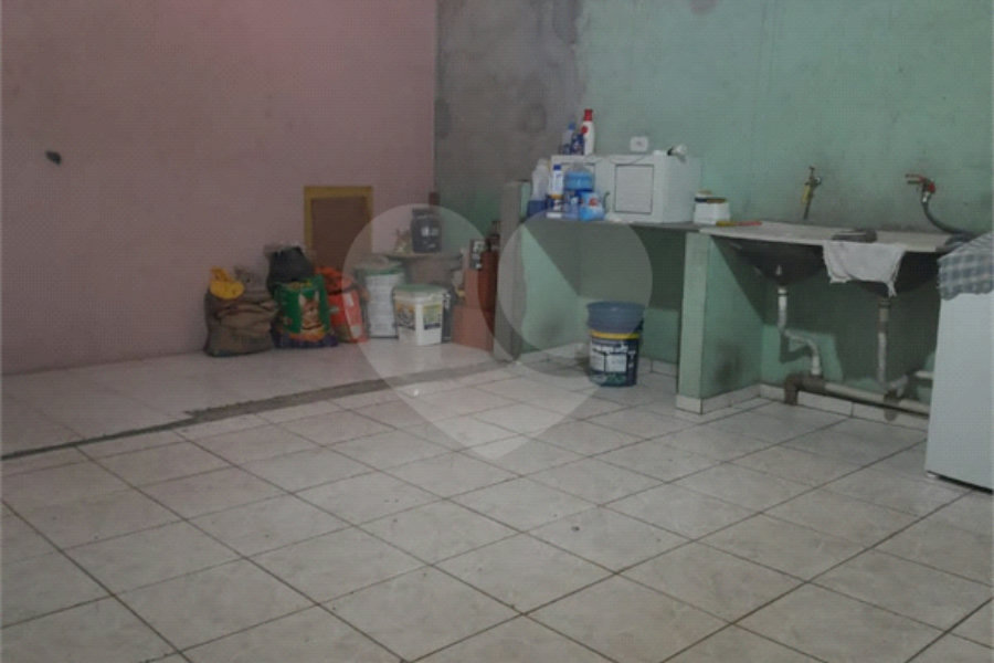 Sobrado à venda com 4 quartos, sendo 1 suíte, em Tremembé, São Paulo, SP
