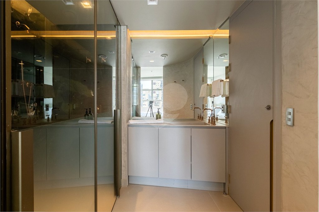 Apartamento para alugar com 2 quartos, sendo 1 suíte, em Vila Olímpia, São Paulo, SP