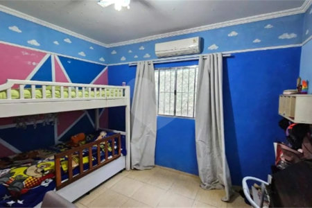 Casa à venda com 3 quartos, sendo 2 suítes, no condomínio Vinhas da Vista Alegre - Lado Café, Vinhedo - SP