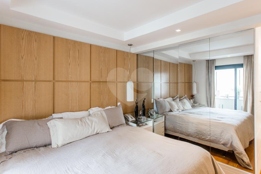 Apartamento à venda com 3 suítes em Campo Belo, São Paulo, SP