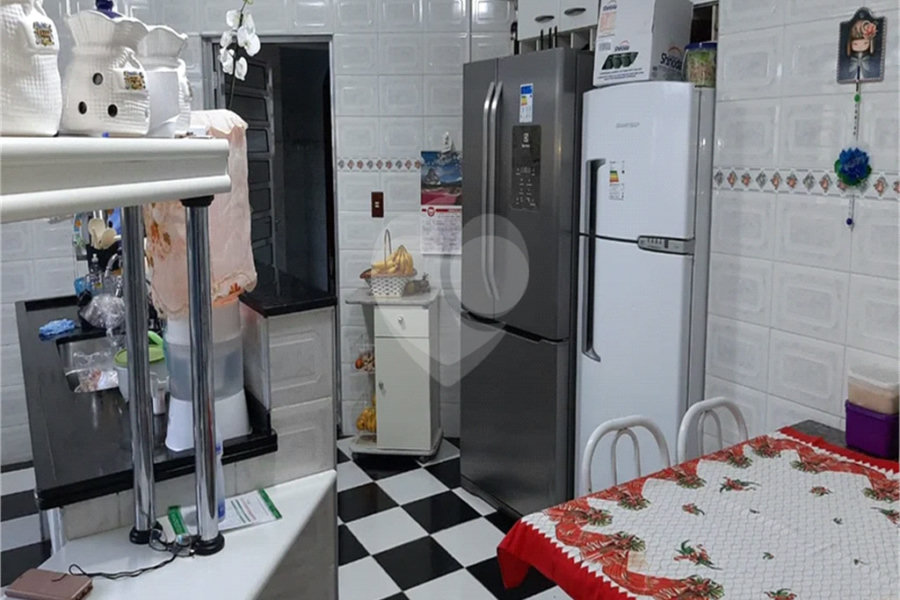 Casa à venda com 6 quartos, sendo 4 suítes, no condomínio Alpes da Cantareira, Mairiporã - SP