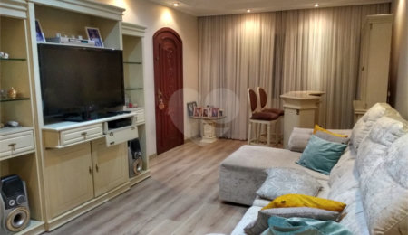Sobrado à venda com 3 quartos, sendo 2 suítes,  em Parada Inglesa, São Paulo, SP