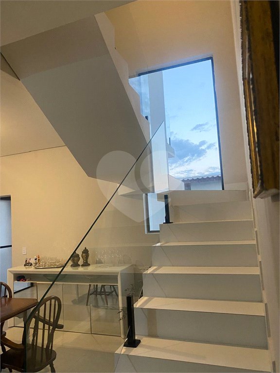 Casa à venda com 3 quartos, sendo 2 suítes, no condomínio Terras da Estância, Paulínia - SP