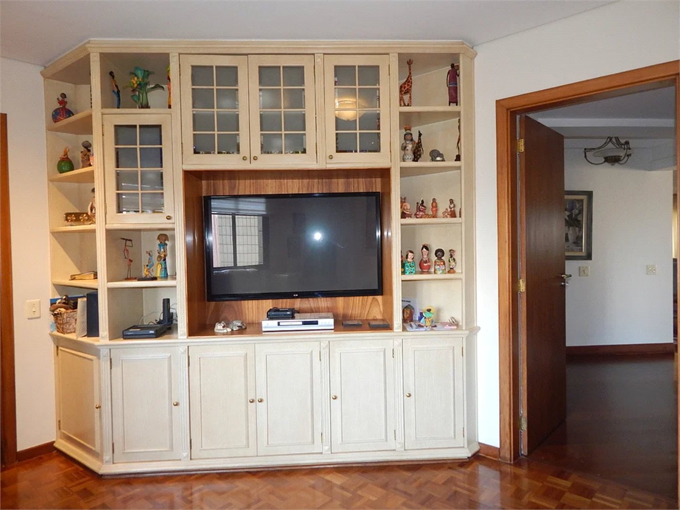 Apartamento à venda com 4 quartos, sendo 3 suítes, em Paraíso do Morumbi, São Paulo, SP