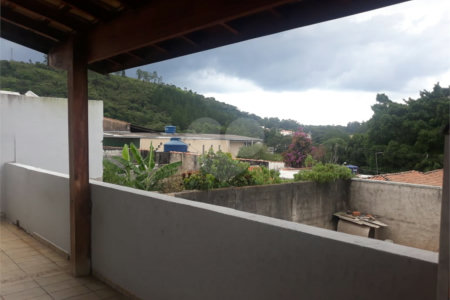 Casa Térrea à venda com 4 quartos, sendo 1 suíte, em Nova Mairinque, Mairinque, SP