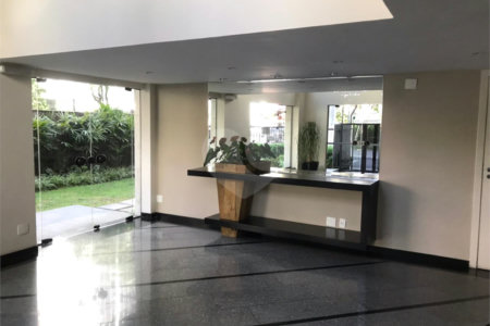 Apartamento à venda com 4 quartos, sendo 3 suítes, em Indianópolis, São Paulo, SP