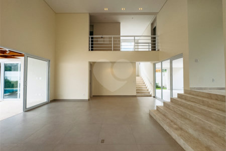 Casa à venda com 4 suítes no condomínio Villa dos Pinheiros, Indaiatuba - SP