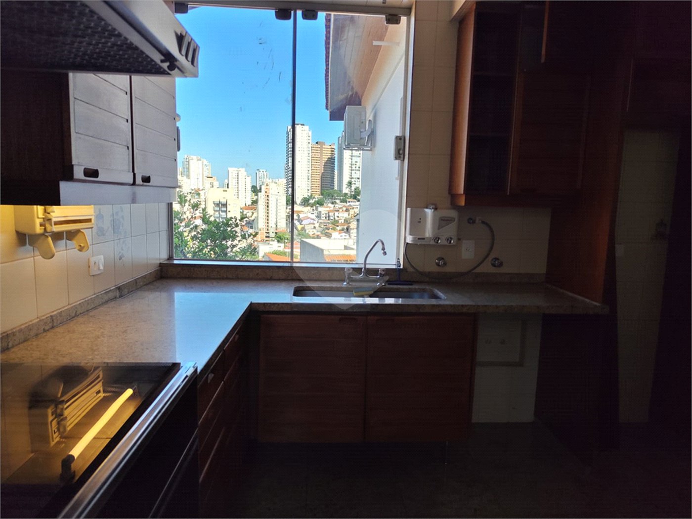 Sobrado à venda com 4 suítes em Santana, São Paulo, SP