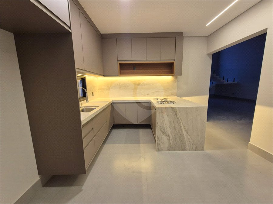 Casa à venda com 4 suítes no condomínio Residencial Dona Maria Candida, Indaiatuba - SP