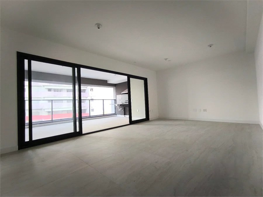 Apartamento à venda ou para alugar com 3 suítes em Água Branca, São Paulo, SP