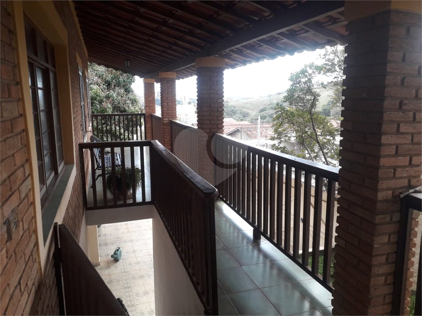 Casa à venda com 3 quartos, sendo 1 suíte,  no Centro, Socorro, SP
