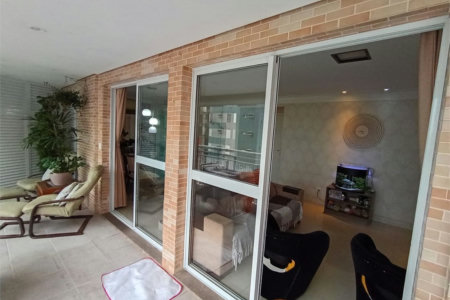 Apartamento Residencial à venda, Gonzaga, Santos - AP0695.
