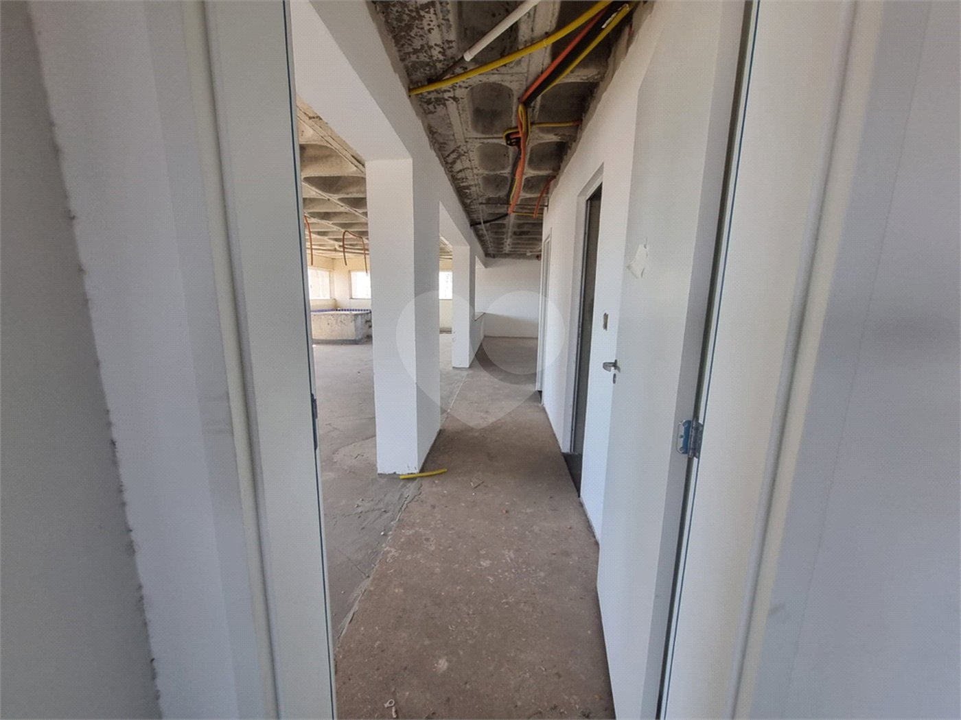 Apartamento à venda com 4 quartos, sendo 3 suítes, em Jardim Judith, Sorocaba, SP