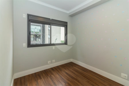 Apartamento à venda com 3 quartos, sendo 2 suítes, em Pinheiros, São Paulo, SP