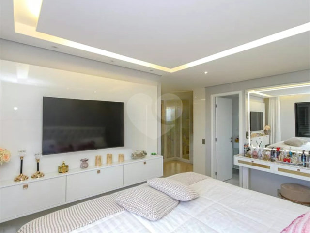 Apartamento à venda com 2 quartos, sendo 1 suíte,  em Alto da Boa Vista, São Paulo, SP