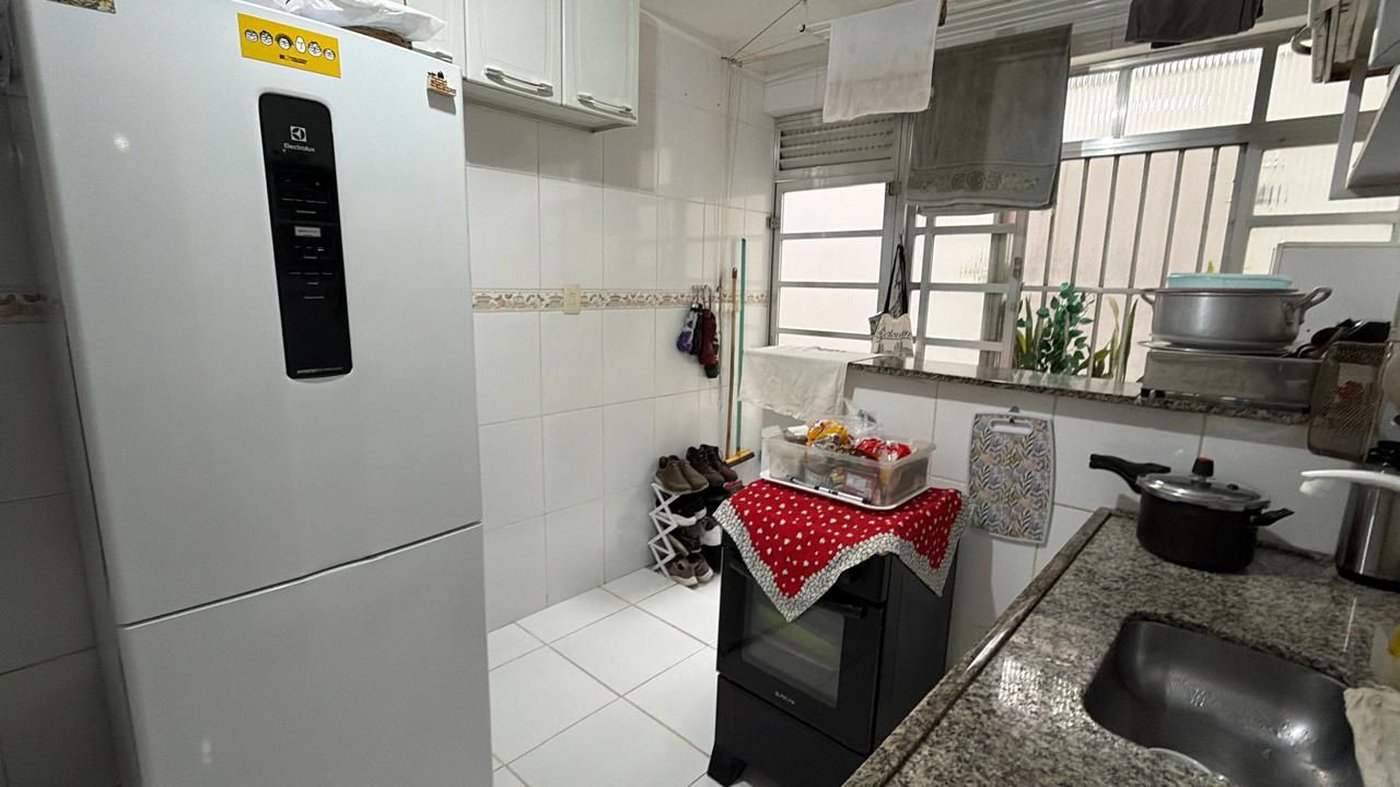 Apartamento com 2 dormitórios à venda, 62 m² por R$ 375.000,00 - Boqueirão - Santos/SP