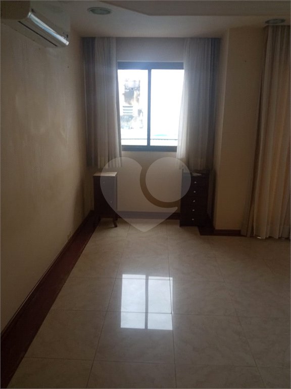 Apartamento à venda com 5 quartos, sendo 4 suítes,  em Tatuapé, São Paulo, SP