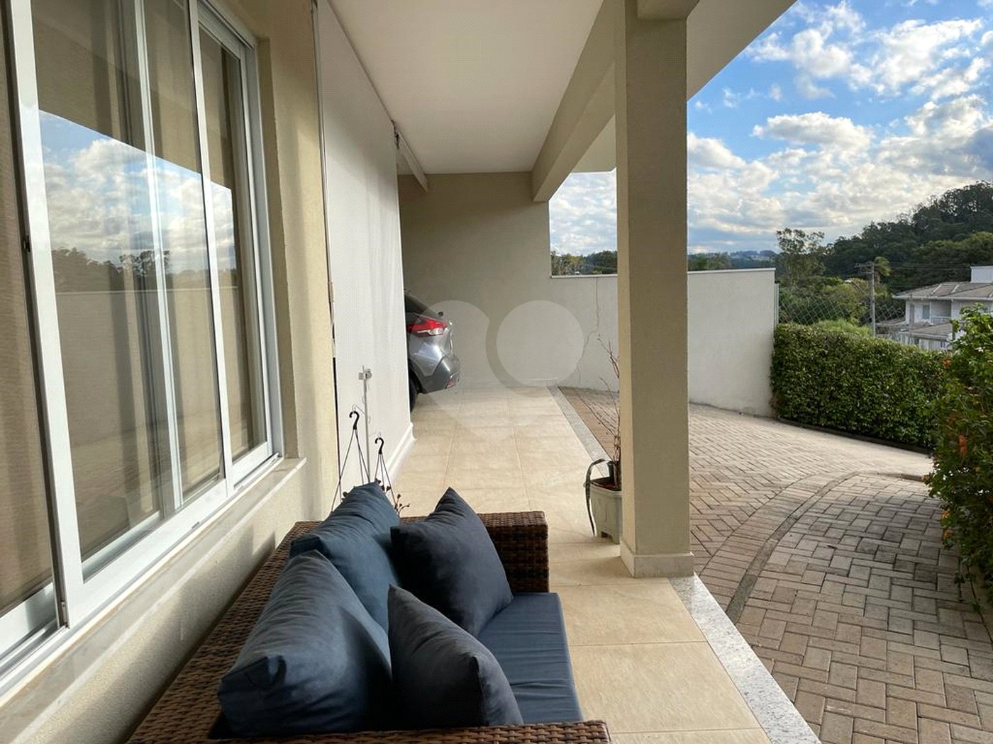 Casa à venda com 3 quartos, sendo 1 suíte, no condomínio Vila Hipica Ii, Vinhedo - SP