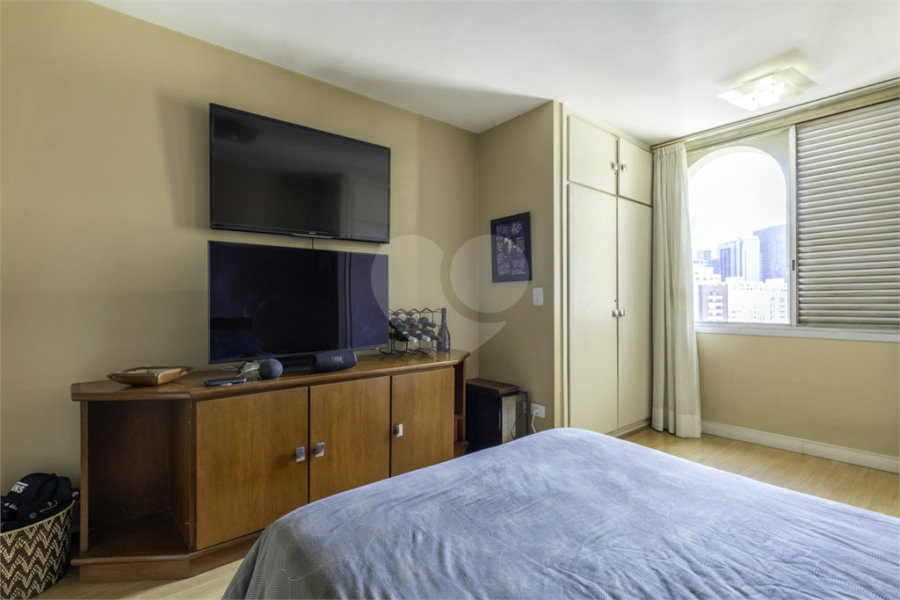 Apartamento à venda com 3 quartos, sendo 1 suíte, em Bela Vista, São Paulo, SP