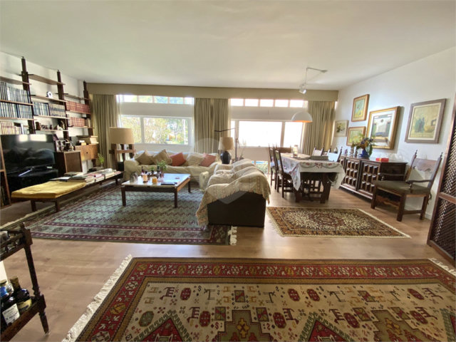 Casa de Vila à venda com 3 quartos, sendo 1 suíte,  em Jardim Hípico, São Paulo, SP