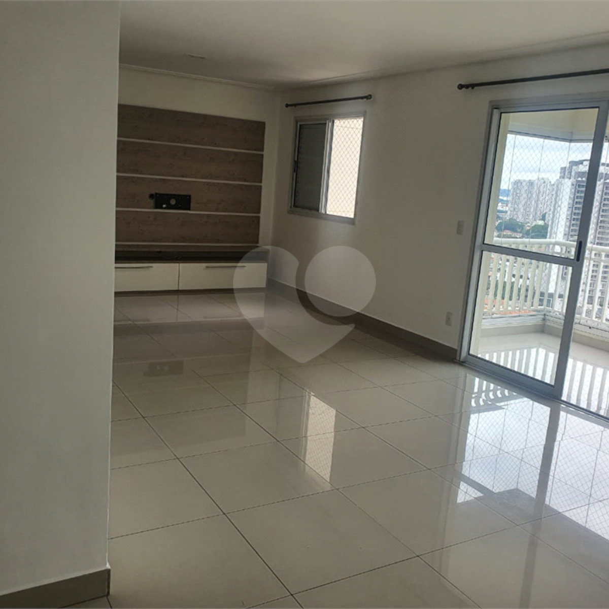 Apartamento à venda com 3 quartos, sendo 1 suíte, em Granja Julieta, São Paulo, SP