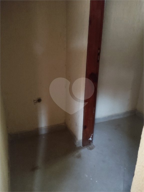 Sobrado à venda com 3 quartos, sendo 1 suíte, em Chácaras Maringá, Atibaia, SP