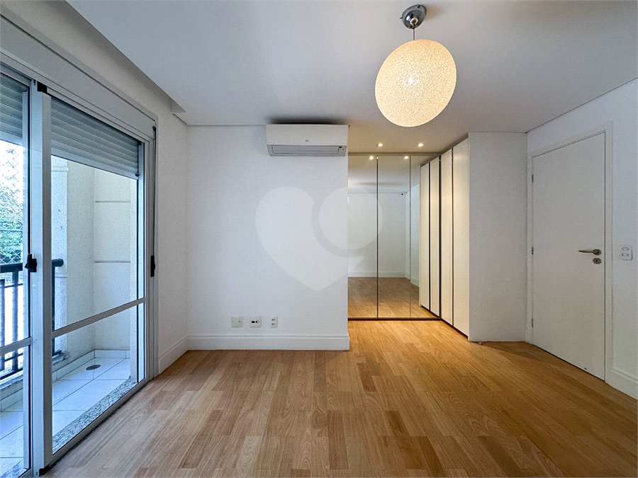 Casa à venda com 4 suítes no condomínio Quadra Real Campo Belo, São Paulo - SP