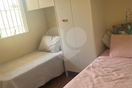 Casa à venda com 4 quartos, sendo 2 suítes, em Jardim Samara, São Paulo, SP