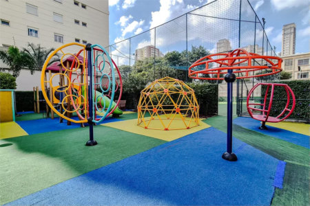 Apartamento à venda com 4 quartos, sendo 3 suítes,  em Vila Romana, São Paulo, SP