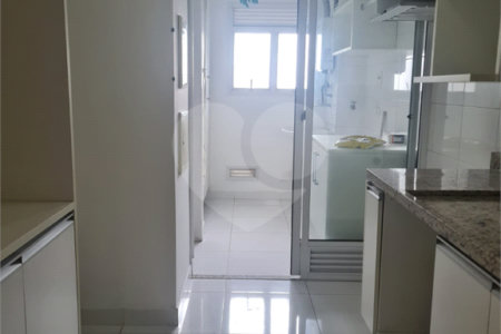 Apartamento à venda com 2 quartos, sendo 1 suíte, em Parque Reboucas, São Paulo, SP