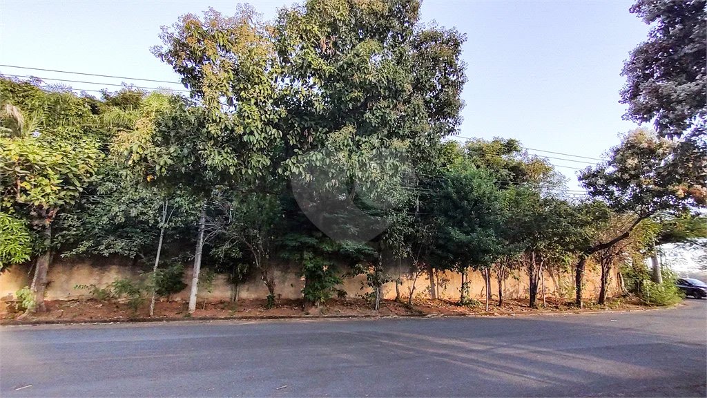 Lote de 1800m² na região do Mantiqueira
