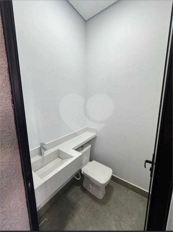 Casa à venda com 3 quartos, sendo 1 suíte,  no condomínio Terras de São Francisco, Sorocaba - SP
