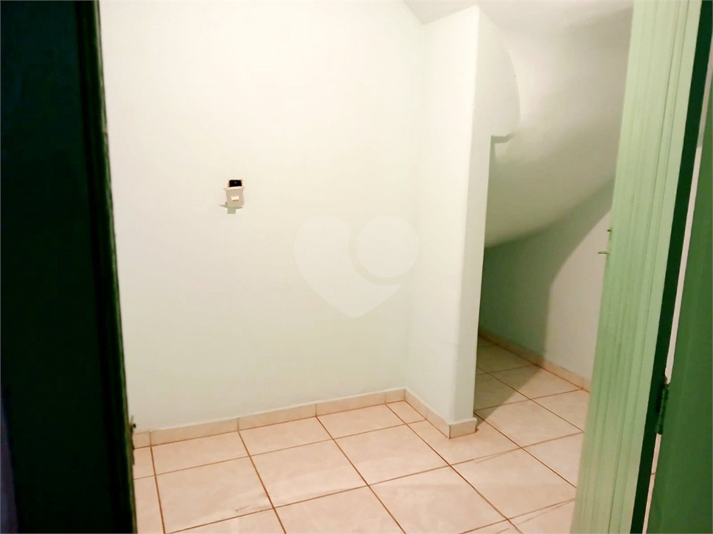 Sobrado à venda com 4 quartos, sendo 1 suíte, no Centro, Ribeirão Preto, SP