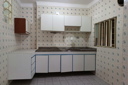 Sobrado à venda com 3 quartos em Vila Medeiros, São Paulo, SP