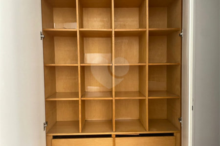 Apartamento à venda com 3 quartos, sendo 1 suíte, em Itaim Bibi, São Paulo, SP