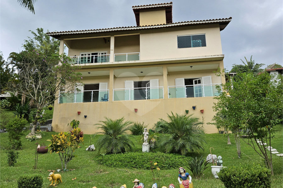 Casa à venda com 3 quartos, sendo 1 suíte, no condomínio Clube de Campo Fazenda Tabarã, Mairiporã - SP