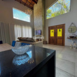 Casa à venda com 4 suítes no condomínio Portal Ouro Verde, Atibaia - SP