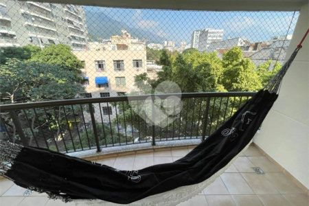 Apartamento à venda com 3 quartos, sendo 1 suíte,  em Tijuca, Rio de Janeiro, RJ