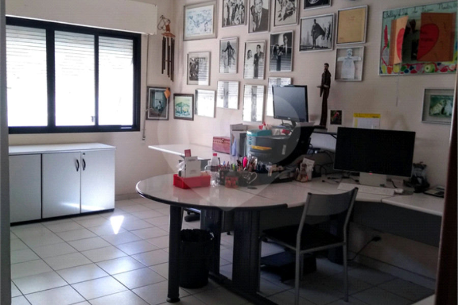 Apartamento à venda com 3 quartos, sendo 1 suíte,  em Bela Vista, São Paulo, SP