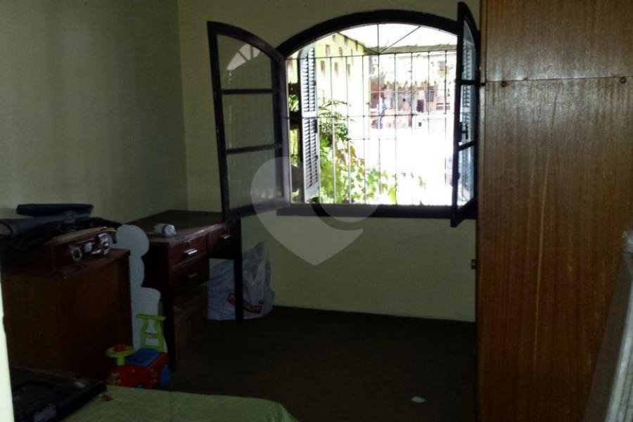 Casa à venda com 3 quartos, sendo 1 suíte, em Itaquera, São Paulo, SP