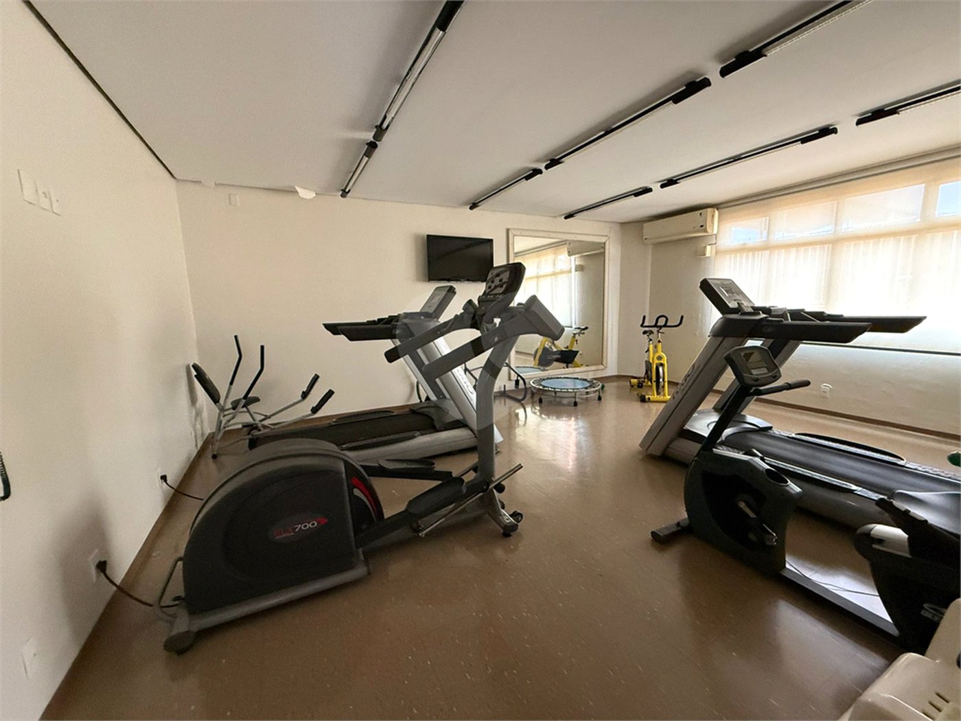 Apartamento à venda com 4 quartos, sendo 2 suítes, no Centro, Araraquara, SP